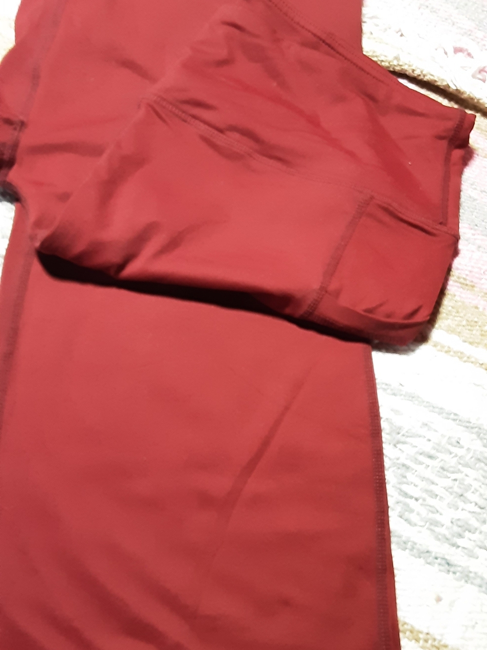 Women's High-Waist Leggings in Deep Red